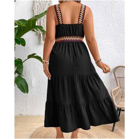 Plus Boho Black Chevron Halter Maxi Dress - Picture 7 of 7
